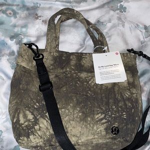Lululemon brand new micro sac.